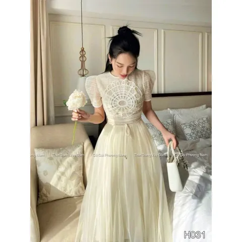 Đầm xòe midi voan lưới cổ tròn tay phồng phối ren họa tiết dây eo Giá 350k Hàng có sẵn giao ngay