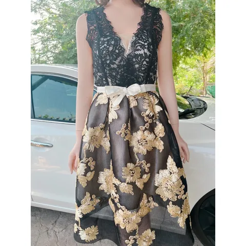 Đầm thiết kế siêu đẹp Giá 290k Hang có sẵn giao ngay