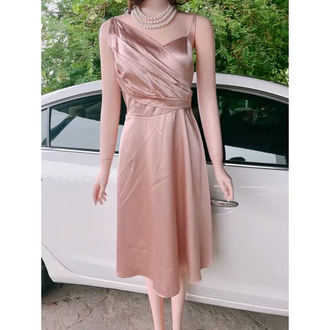 Đầm  xếp nếp trước ngực màu hồng pastel Hàng có sẵn giao ngay Giá 290k Chất liệu lụa cao cấp