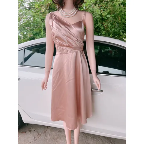 Đầm  xếp nếp trước ngực màu hồng pastel Hàng có sẵn giao ngay Giá 290k Chất liệu lụa cao cấp