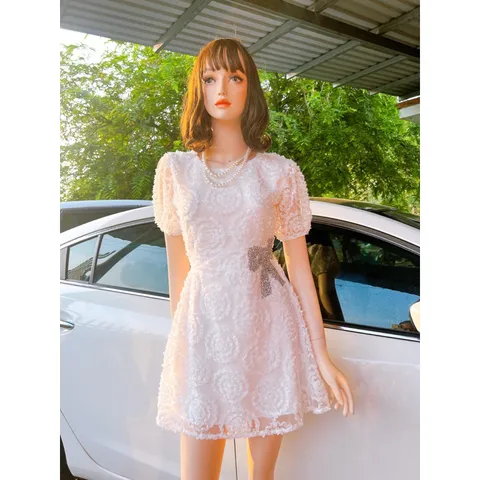 Đầm ren nổi đính kết nơ Giá 290k Hàng có sẵn giao ngay Màu trắng