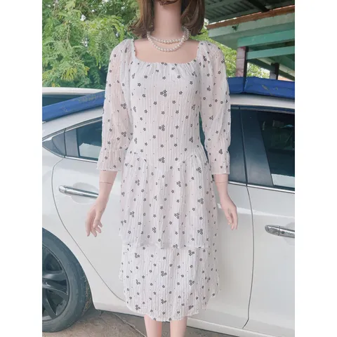 Đầm midi hoa nhí cổ vuông tay bồng bánh bèo chất liệu vải xốp Giá 250k Hàng có sẵn giao ngay