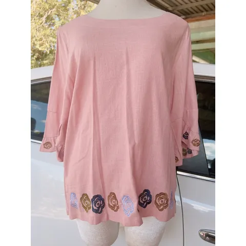 Áo linen hàng nhật thêu hoa màu hồng phấn Giá 190k Hàng có sẵn giao ngay