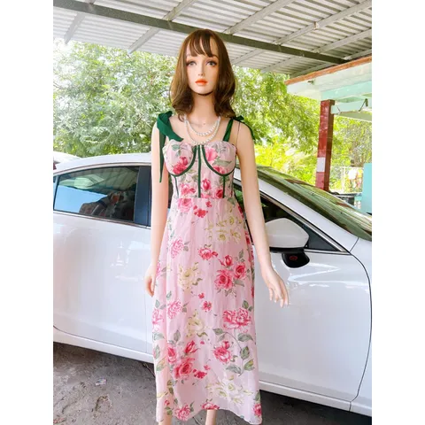 Đầm hoa hồng màu hồng đẹp lắm khach oi Phía sau bo chun dễ mặc  Hàng có sẵn giao ngay Giá 290k