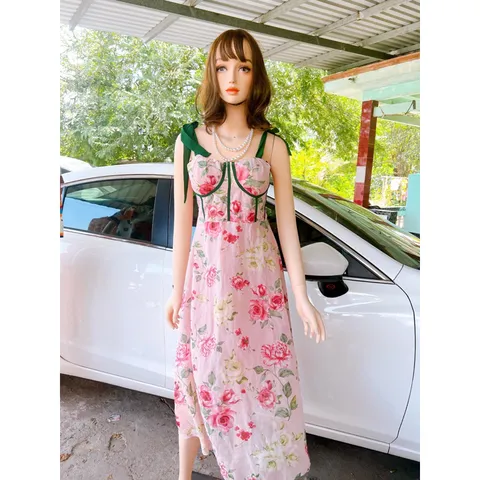 Đầm hoa hồng màu hồng đẹp lắm khach oi Phía sau bo chun dễ mặc  Hàng có sẵn giao ngay Giá 290k