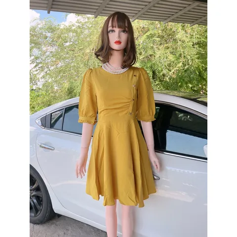 Đầm xoè cách điệu đinh nút Giá 290k Hàng có sẵn giao ngay Màu vàng chanh