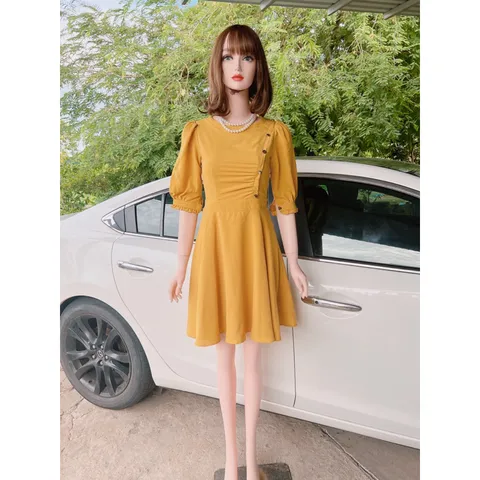 Đầm xoè cách điệu đinh nút Giá 290k Hàng có sẵn giao ngay Màu vàng chanh