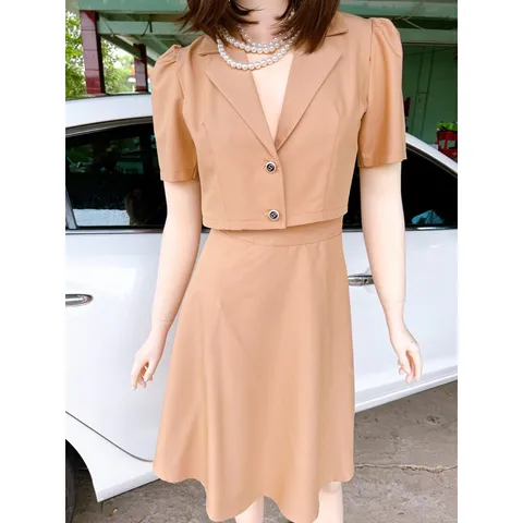 Set áo vest + chân váy Hàng siêu đẹp Hàng có sẵn giao ngay Giá 320k/ cả set Màu da