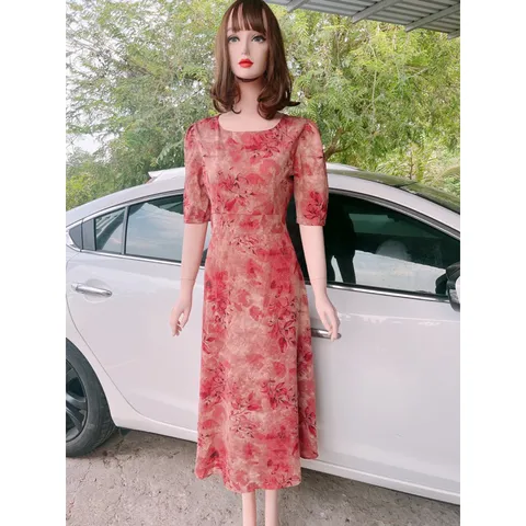 Đầm hoạ tiết loang siêu sang Giá 290k Size to dưới 70kg Hàng có sẵn giao ngay Dây kéo phía sau