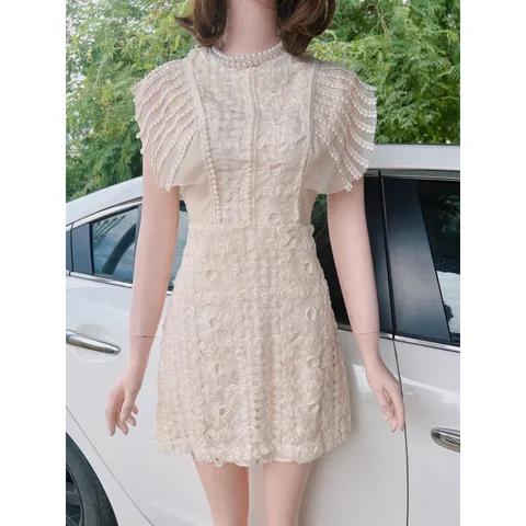 Đầm ren màu kem Hàng có sẵn giao ngay M Chất liệu ren cao cấp Giá 390k