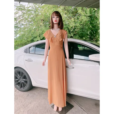 Đầm maxi dáng dài Màu nude Giá 390k Hàng có sẵn giao ngay Đúp lót 2 lớp Chất liệu chiffon cao cấp