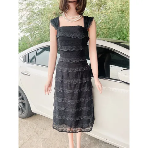 Đầm ren màu đen tầng Giá 380k Chất liệu ren cao cấp Hàng có sẵn giao ngay L