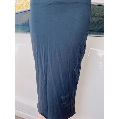 Chân váy đen Dễ phối đồ  Chất liệu thun cotton co giãn Giá 140k Hàng có sẵn giao ngay