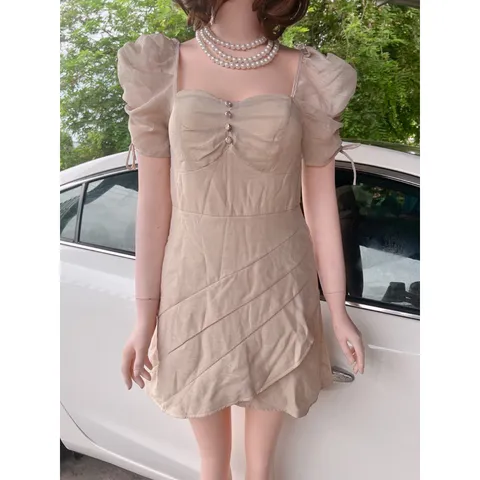 Đầm màu nude , hàng đúp lót 2 lớp Hàng có sẵn giao ngay Giá 250k Size SM