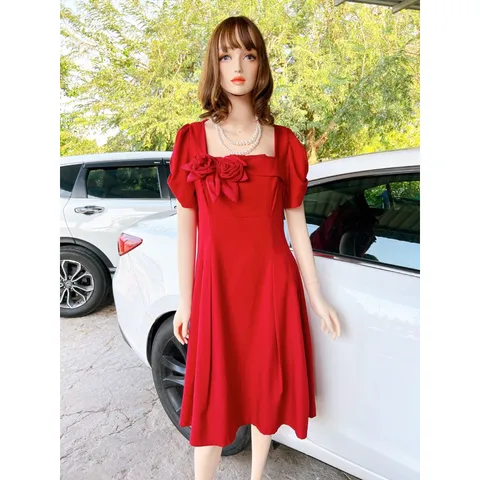 Đầm đỏ đính hoa siêu đẹp Giá 299k Hàng có sẵn giao ngay 3XL Hàng đẹp cao cấp