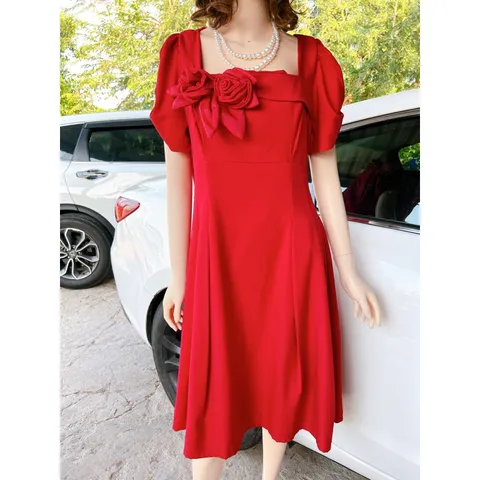Đầm đỏ đính hoa siêu đẹp Giá 299k Hàng có sẵn giao ngay 3XL Hàng đẹp cao cấp