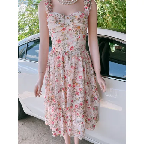 Đầm hoa tầng 2 lớp lót Giá 290k Hàng có sẵn giao ngay Chất liệu chiffon cao cấp Có sẵn mút ngực