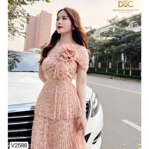 Váy hoa dập ly xếp tầng  Hàng y hình Giá 330k Hàng cao cấp