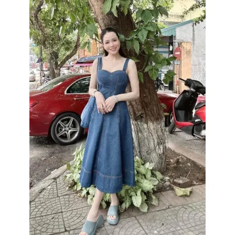 Yếm bò dài đầm jean hai dây dáng xòe phong cách hàn quốc Giá 290k Hàng có sẵn giao ngay