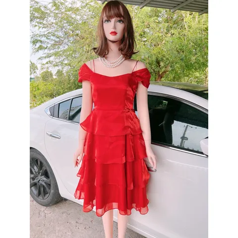 Đầm đỏ tầng siêu đẹp Giá 290k Hàng có sẵn giao ngay Hàng siêu đẹp