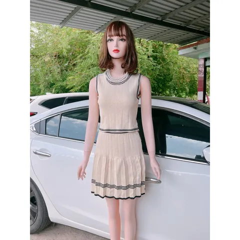 Set áo + chân váy len  Hàng có sẵn giao ngay Giá 290k/ set