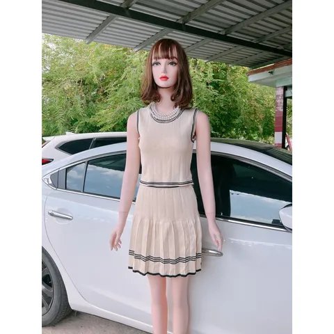 Set áo + chân váy len  Hàng có sẵn giao ngay Giá 290k/ set