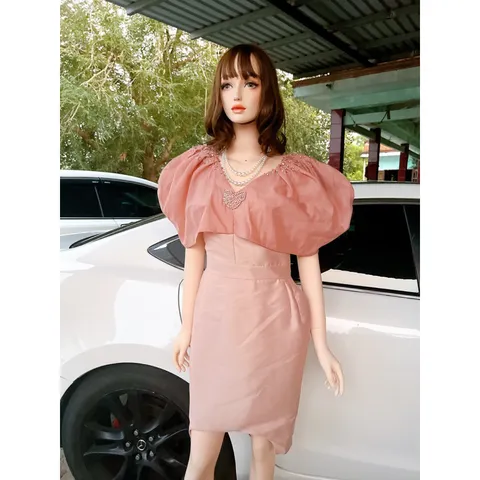 Đầm đính đá siêu đẹp Giá 320k Hàng có sẵn giao ngay M Có màu hồng và màu đen