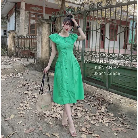 Đầm nút cổ kiểu xinh ạ Giá 250k Chất vải thô mềm đẹp