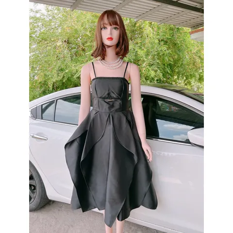 -❌Hàng có sẳn❌ -Ảnh thật shop chụp 100% -Đầm chất dày dặn,phồng xòe siêu đẹp👍 -giá 350k Màu đen