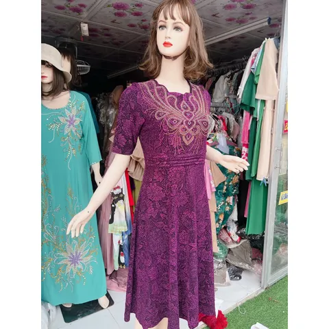 Đầm ep đá siêu đẹp Giá 320k Hàng có sẵn giao ngay