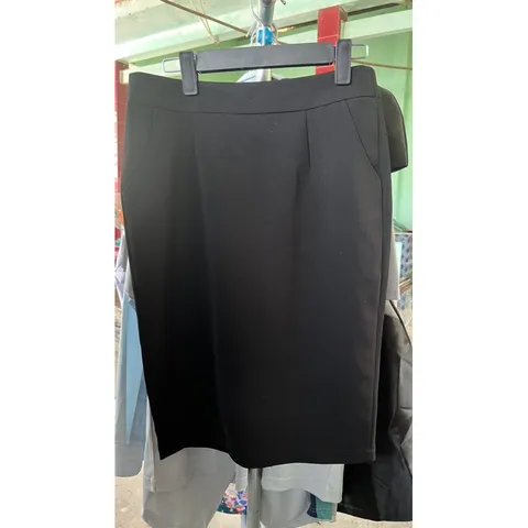 chân váy bút chì  chất liệu tuyết mưa cao cấp Giá 180k Hàng có sẵn giao ngay XL