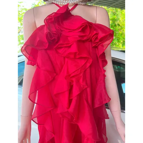Đầm yếm maxi màu đỏ Hàng có sẵn giao ngay S Hàng chính chủ C  Giá 299k Hàng đúp lót 2 lớp