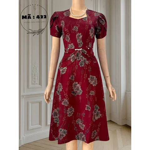 Đầm siêu đẹp Giá 310k Hàng có sẵn giao ngay
