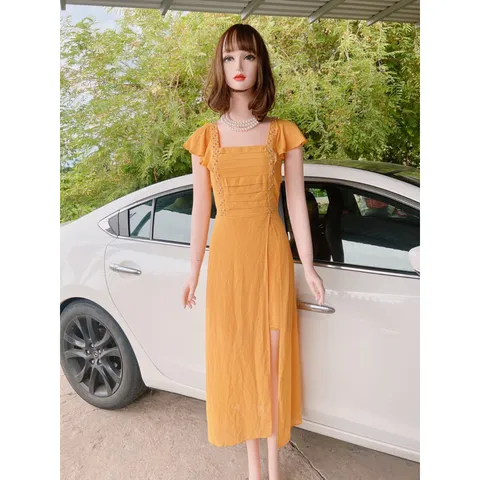 Đầm dáng dài xẻ tà đính đá Hàng có sẵn giao ngay Maù vàng Chất liệu voan 2 lớp Đính đá Giá 290k