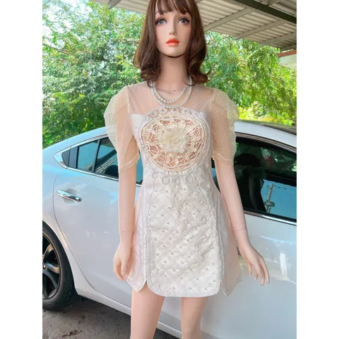 Siêu phẩm váy tacta đính kết chuẩn hãng cao câp Size S M L  Giá 360k Hàng có sẵn giao ngay Màu kem
