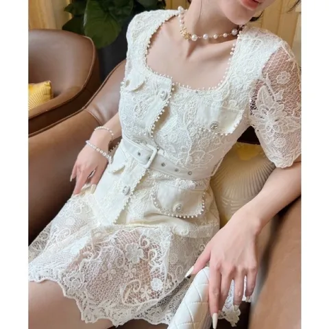 Set ren chân váy ren nổi siêu đẹp Một thiết kế mang đến sự dịu dàng, kiêu sa dành cho các cô nàng với dáng váy được