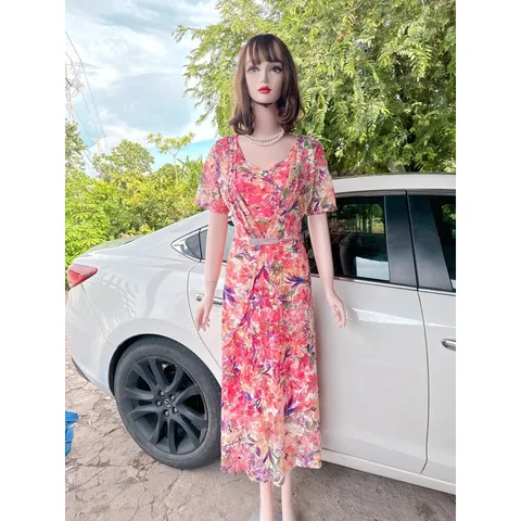 Đầm ren hoa dáng dài  Hàng có sẵn giao ngay  Giá 320k Chất liệu ren cao cấp Đúp lót 2 lớp Có size tới 80kg mặc đẹp
