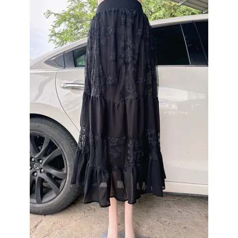 Chân Váy dáng dài Phối Ren Hàng có sẵn giao ngay  Đủ size tới 90kg Có màu đen và màu đỏ phối đen Giá 190k