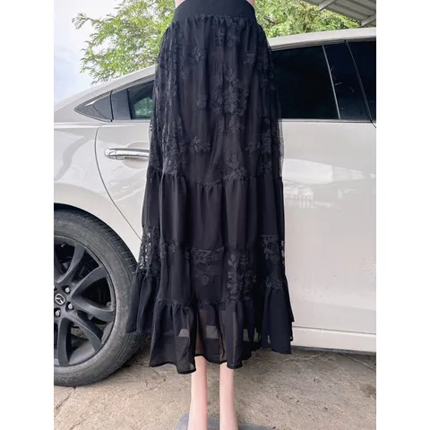 Chân Váy dáng dài Phối Ren Hàng có sẵn giao ngay  Đủ size tới 90kg Có màu đen và màu đỏ phối đen Giá 190k