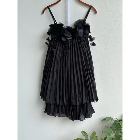 Set voan tơ 2 dây kèm chân váy quần dập ly xinh xắn Màu đen S xinh yêu cho các chị em, hàng QP chuẩn đủ tag mác luôn ạ