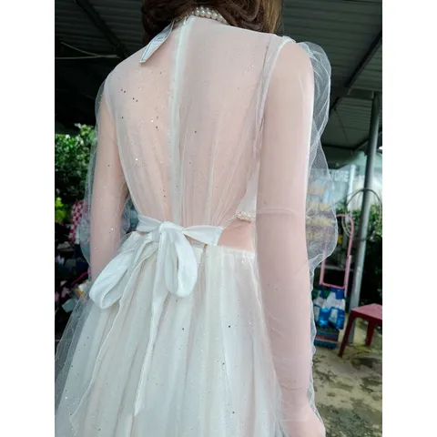 ĐẦM XOÈ TAY dài KIM TUYẾN ĐÍNH CƯỜM CAO cấp  Hàng có sẵn giao ngay  Giá 299k Có sẵn mút ngực  Đúp lót 2 lớp