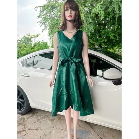 Đầm thiết kế tapta ánh kim xinh có ảnh thật và clip Giá 290k Hàng có sẵn giao ngay  Chất liệu tapta cao cấp Có đủ size