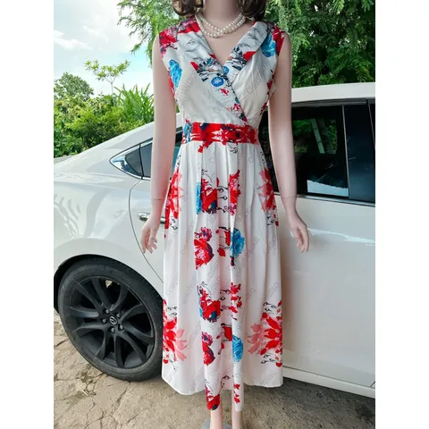 Đầm họa tiết sang trọng Hàng có sẵn giao ngay  Giá 290k Vừa dây kéo vừa bo chun co giãn dễ mặc  Dưới 70kg mặc đẹp