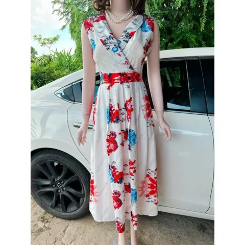 Đầm họa tiết sang trọng Hàng có sẵn giao ngay  Giá 290k Vừa dây kéo vừa bo chun co giãn dễ mặc  Dưới 70kg mặc đẹp