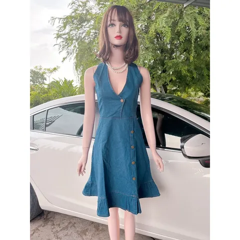 Đầm Jean đính nút  Hàng có sẵn giao ngay  Giá 290k Hàng Quảng châu  Chất Iiệu jean cao cấp chuyên hàng thiết kế