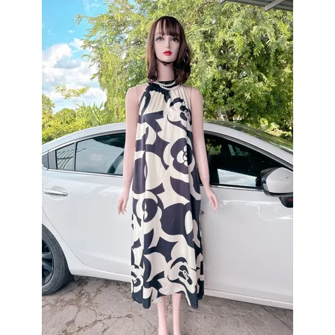 Đầm Đi Biển, Đầm Suông Cổ Yếm Hoạ Tiết Hoa Trà From Rộng, Dáng Dài Chất Lụa Mát Hàng có sẵn giao ngay  Dưới 80kg mặc đẹp