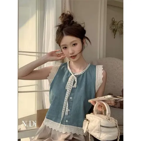 Áo jean viền ren Hàng có sẵn giao ngay  Giá 190k, người ta đang bán gần 3xx Hình thật 100%