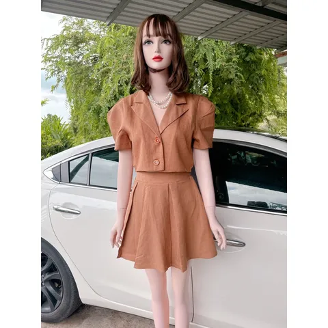 Set áo vesst + chân váy có sẵn lót quần  Hàng có sẵn giao ngay  Giá 290k/ cả set Eo quần bo chun co giãn dễ mặc