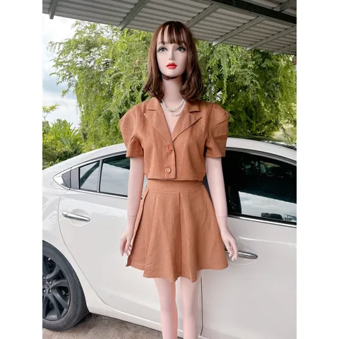 Set áo vesst + chân váy có sẵn lót quần  Hàng có sẵn giao ngay  Giá 290k/ cả set Eo quần bo chun co giãn dễ mặc