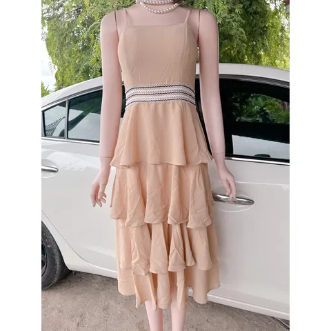 Đầm tầng 2 dây màu nude phối ren eo Hàng có sẵn giao ngay  Giá 290k Đúp lót 2 lớp, có sẵn mút ngực